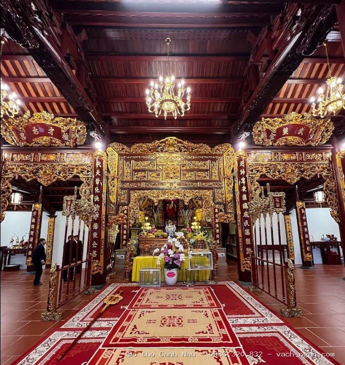 Bàn thờ đứng gỗ gụ Lào màu cánh gián mẫu sen đục nền